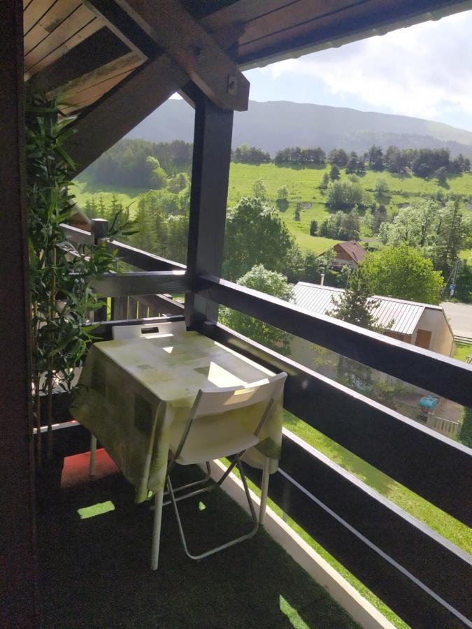 Appartement Duplex 3 pièces. Pieds des pistes et balcon! à Gresse-en-Vercors Extérieur photo